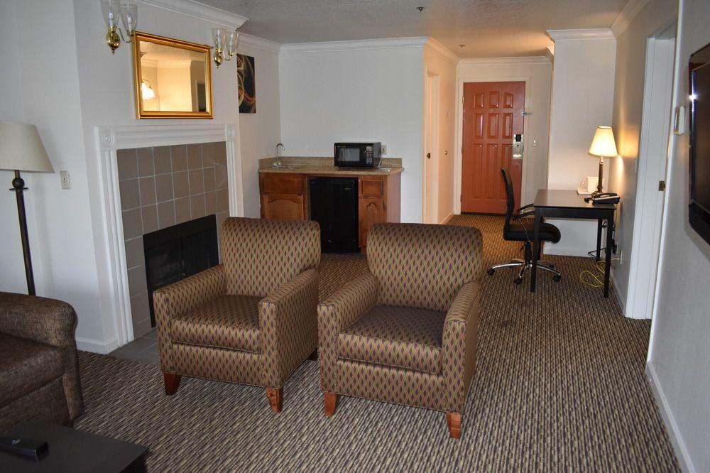 Best Western Colonial Inn Selma Exteriör bild
